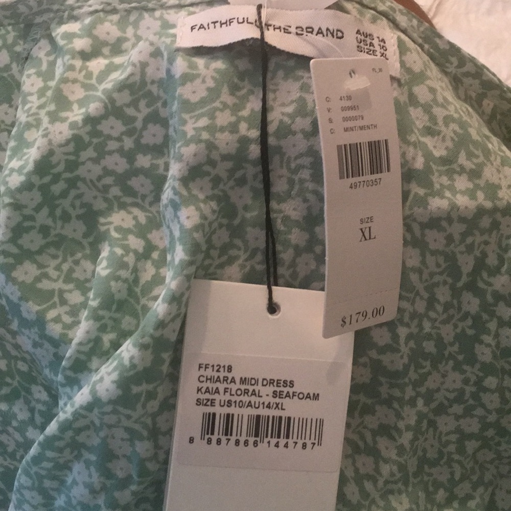 ❌SOLD❌Faithfull The Brand Chiara floral Dress - Picture 4 of 4